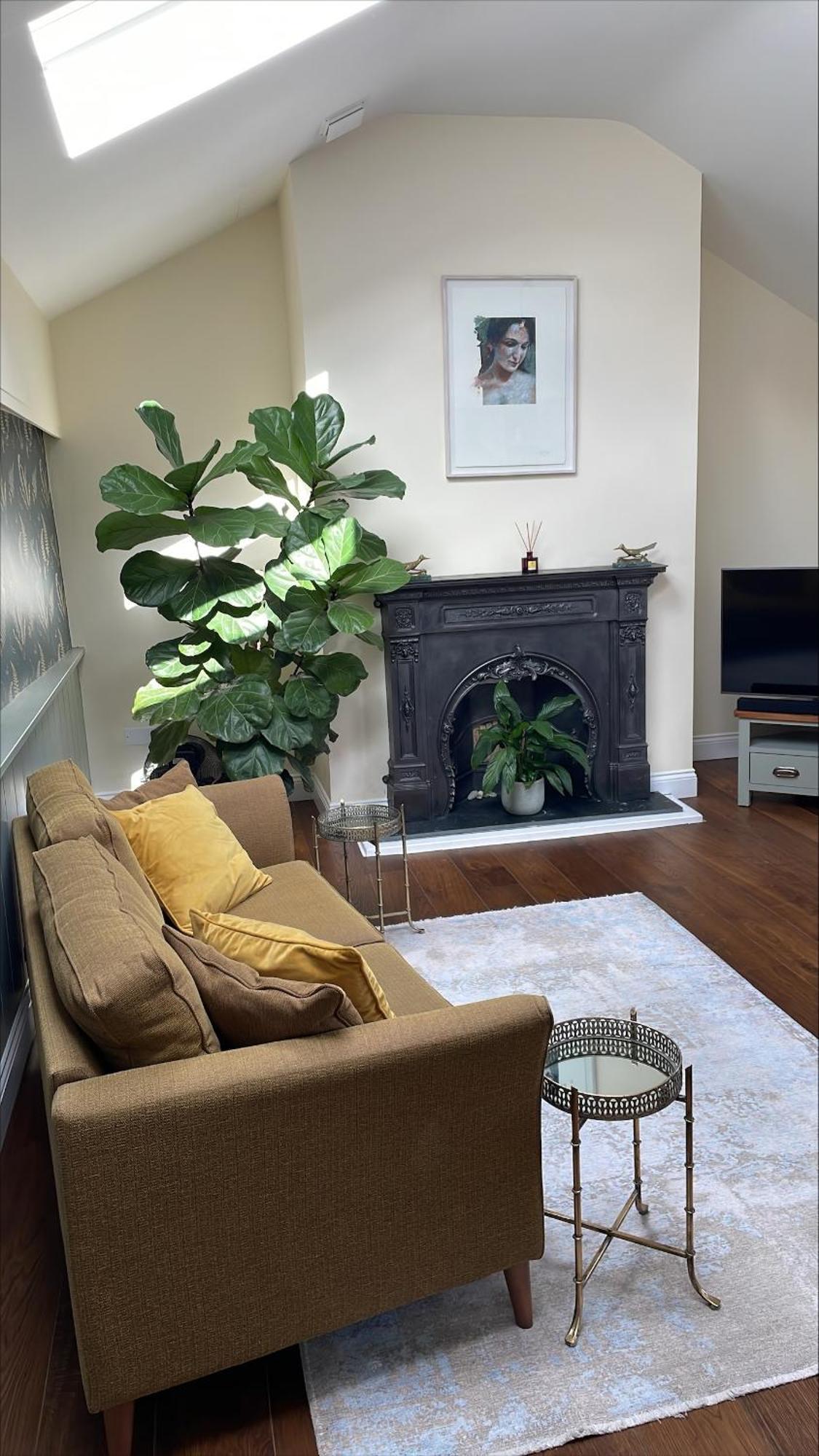 The Arch House Apartment *